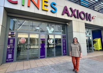 Familia ofrece sesiones de cine mensual para familias con hijos con diversidad funcional