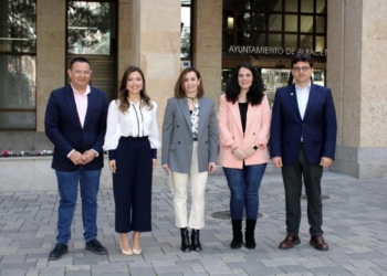 Alicante lleva a Albacete la esencia de las fiestas de Hogueras en las Convivencias