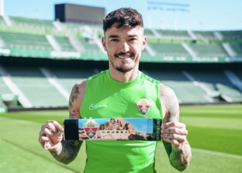 Elche CF y Crevillent, unidos para el próximo partido de La Liga del club franjiverde