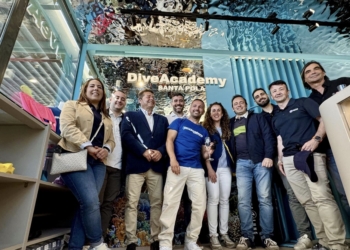 Santa Pola explora el buceo como recurso de turismo deportivo entre los madrileños