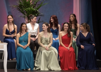 Lucía Morales Murcia elegida Reina de las Fiestas del Santísimo Cristo de l’Alfàs 2025