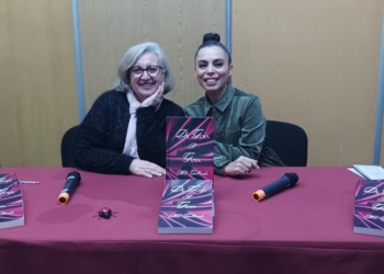 «En la novela erótica hay que olvidarse del reparo y la vergüenza»