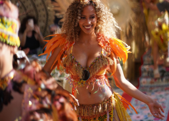 Cuando la moda se convierte en ritual colectivo en La Bambula