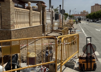 El Ayuntamiento invierte 280.000 euros para renovar la red de agua potable en Playa Lisa y Tamarit