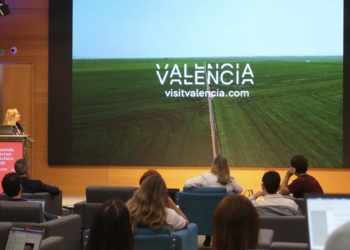 València alcanza la segunda mejor cifra histórica de viajeros y pernoctaciones en el primer trimestre del año