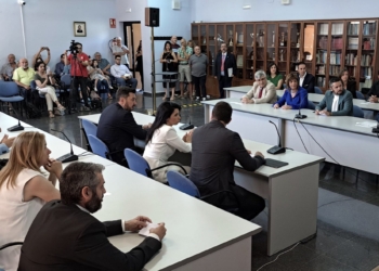 El Pleno aborda la compensación del servicio de transporte urbano de autobuses