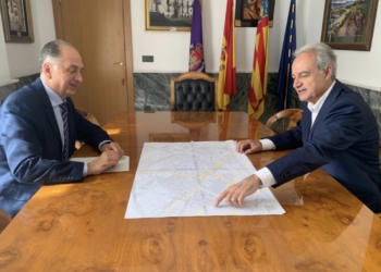 El alcalde de Utiel recibe al conseller de Emergencias para analizar el estado actual de zonas afectadas por la DANA