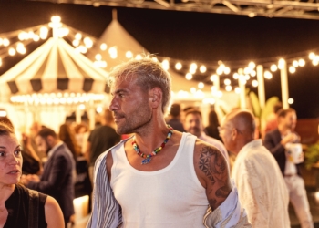 «Vivo de mis ideas, de mi cabeza»