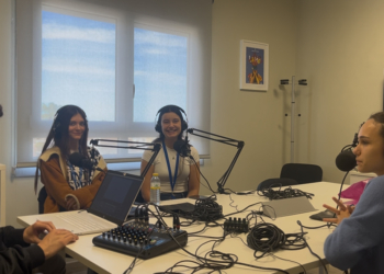 Periodismo en las aulas: alumnos de la Vega Baja de Alicante editan sus publicaciones para reivindicar la libertad de expresión