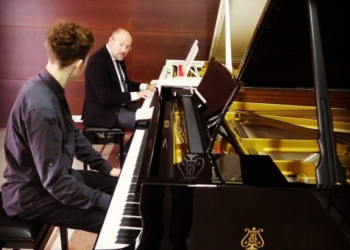 «La música es el arte más misterioso y mágico, hay que generar emoción»