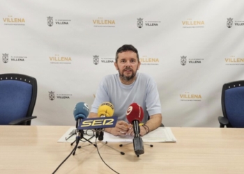 Villena inicia el proceso de reparación y mejora de caminos rurales del municipio