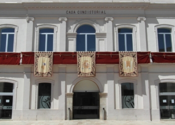 Alfafar aprueba los presupuestos 2025 centrados en la reconstrucción y el gasto social