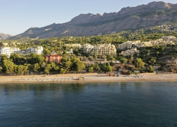 Altea aprueba y aplica el Plan de Seguridad y Salvamento en las playas