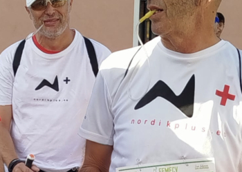 «¡Corre, que nos ganan los cegatos!»