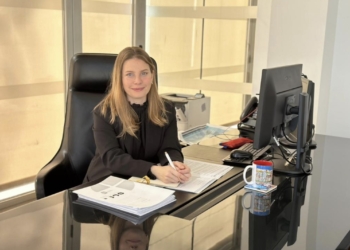 Alicante suspende la concesión de licencias a los bloques de apartamentos turísticos