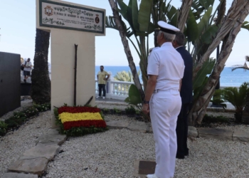 Benidorm rinde homenaje a los Caídos en la Mar y al Arma Submarina