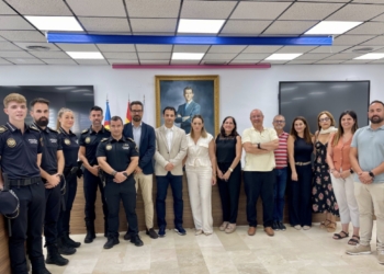 El Ayuntamiento nombra este mes de julio diez nuevos funcionarios y recibe a los 38 agentes que han superado el curso en el IVASPE