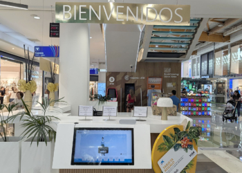 Tecnología con voz propia: así es Sophia, la nueva asistente virtual del Centro Comercial L’Aljub