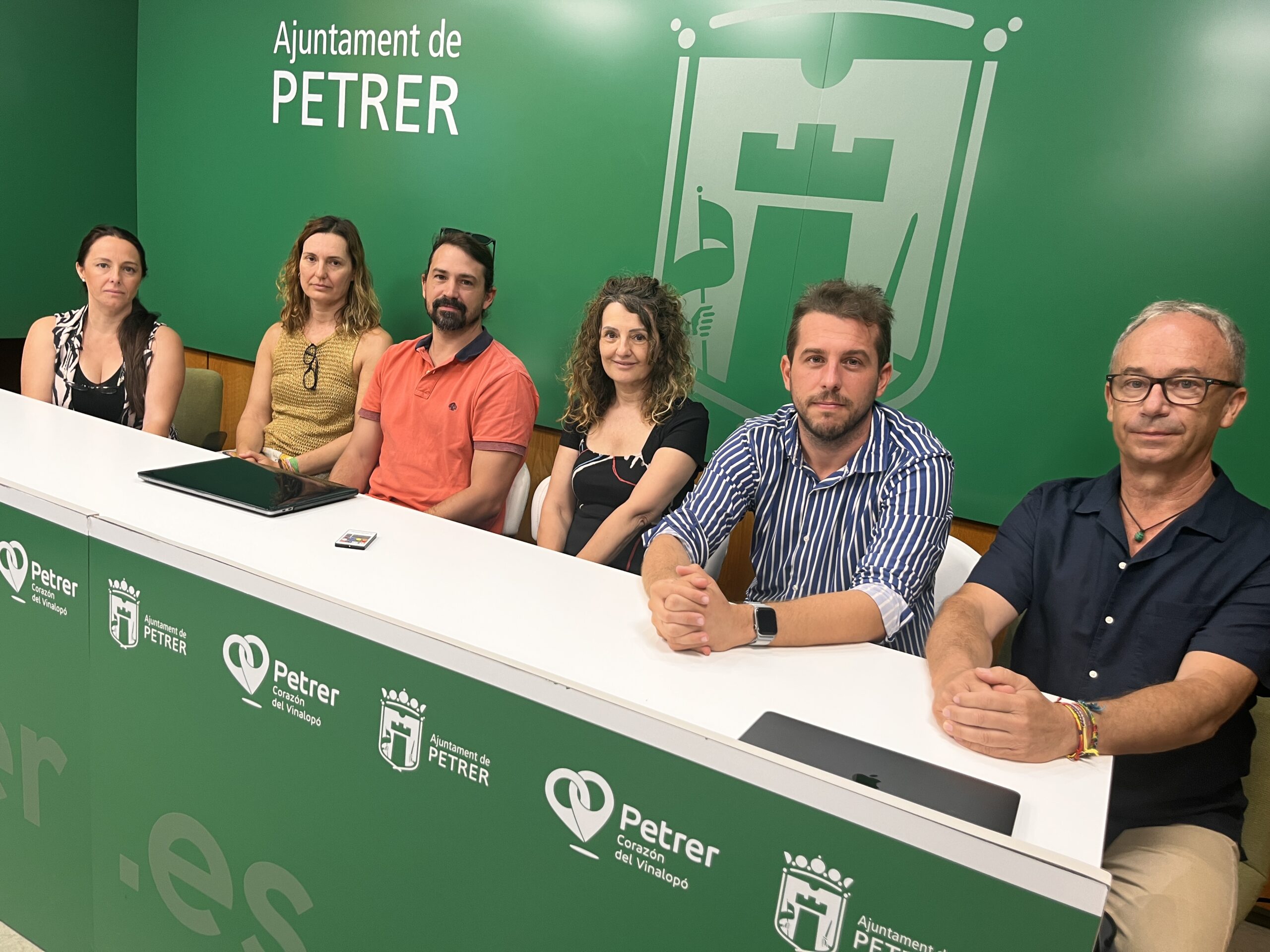 Ayuntamiento y plataforma de afectados siguen mostrando su oposición por vía judicial a las torres eléctricas en el paraje de la Sierra del Caballo