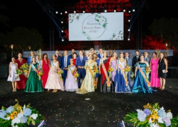 María Soler y Paloma Moreno son coronadas como Reinas de las Fiestas del Cristo 2025 de Sant Joan