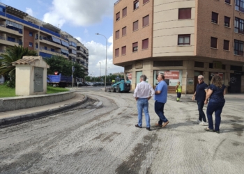 Orihuela inicia el Plan de Asfaltado 2025 con una inversión de 2,3 millones de euros para mejorar viales en todo el municipio