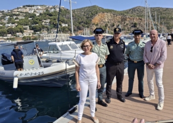 La Policía Local de Xàbia incorpora una nueva embarcación semirrígida para la vigilancia y salvamento marítimo