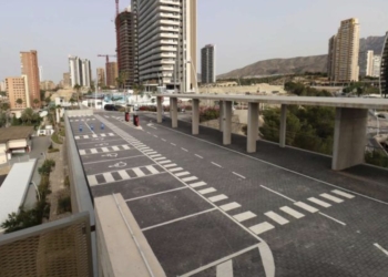 Benidorm licita el contrato para la instalación de placas fotovoltaicas en el parking disuasorio de Poniente