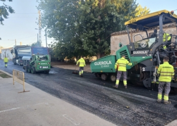 Utiel reasfalta el camino de “Los Lavaderos”