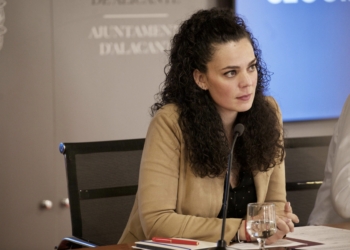 Alicante rechaza acoger a los menores inmigrantes no acompañados que impone el Gobierno