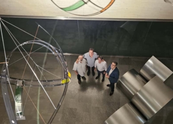 El hall del Ayuntamiento se transforma en una galería de arte