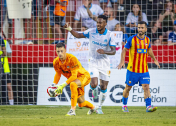 À Punt aumenta un 40% la audiencia de verano gracias al fútbol, los informativos, las fiestas y los toros