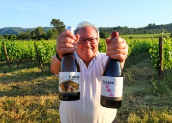 El sector del vino rinde homenaje en Alicante Gastronómica al bodeguero Vicente Flors, recuperador de la viticultura artesanal castellonense