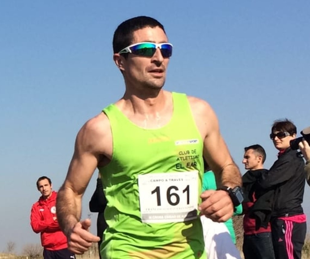 «El atletismo me sirve para desconectar»