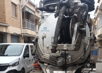 Utiel continúa con labores intensivas de limpieza de alcantarillado y revisión de colectores