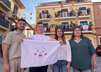 La juventud de Petrer se implica en la conservación de las tradicionales Carasses