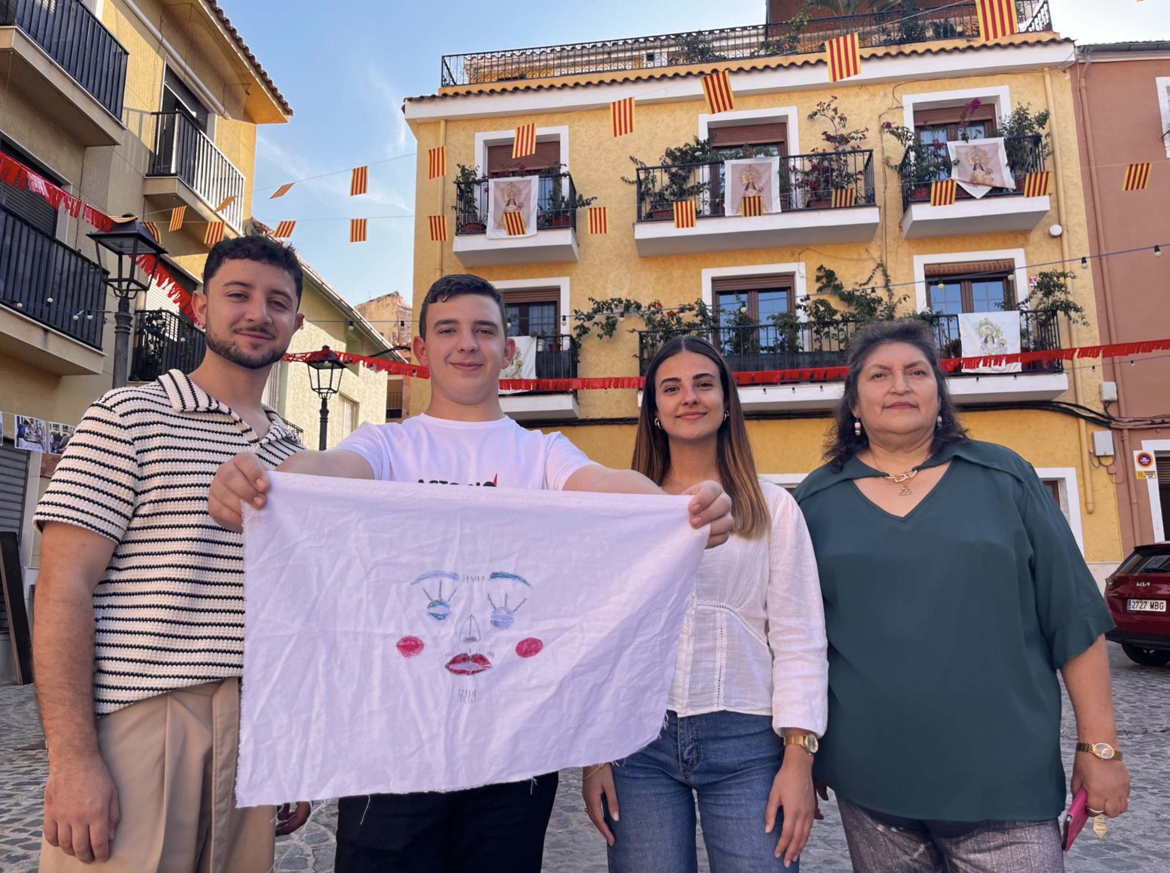 La juventud de Petrer se implica en la conservación de las tradicionales Carasses