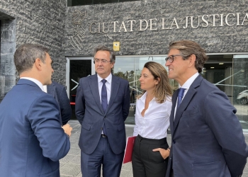 La Ciudad de la Justicia de Elche tendrá en enero de 2026 un nuevo acceso principal que mejorará la eficiencia energética del edificio