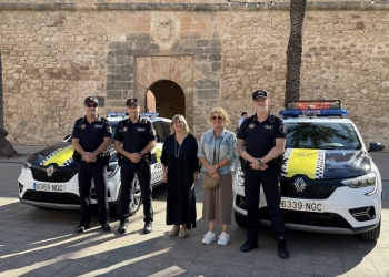 Santa Pola invierte 85.000 euros en dos nuevos vehículos híbridos para la Policía Local