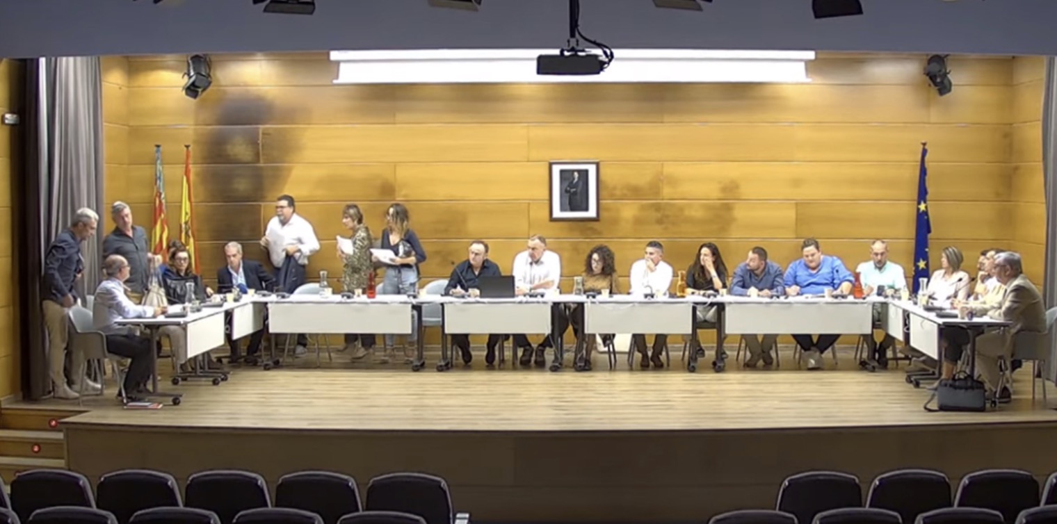 El PP abandona el Pleno antes de votar una moción por urgencia sobre el cáncer de mama y el sistema sanitario