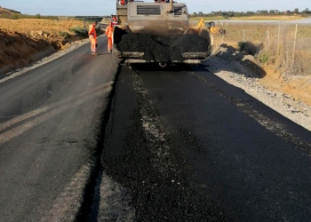 El Ayuntamiento comienza el asfaltado en varios caminos