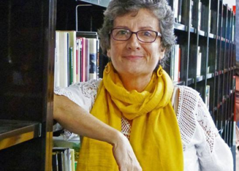 «La poesía en valenciano está pasando por un momento agridulce»