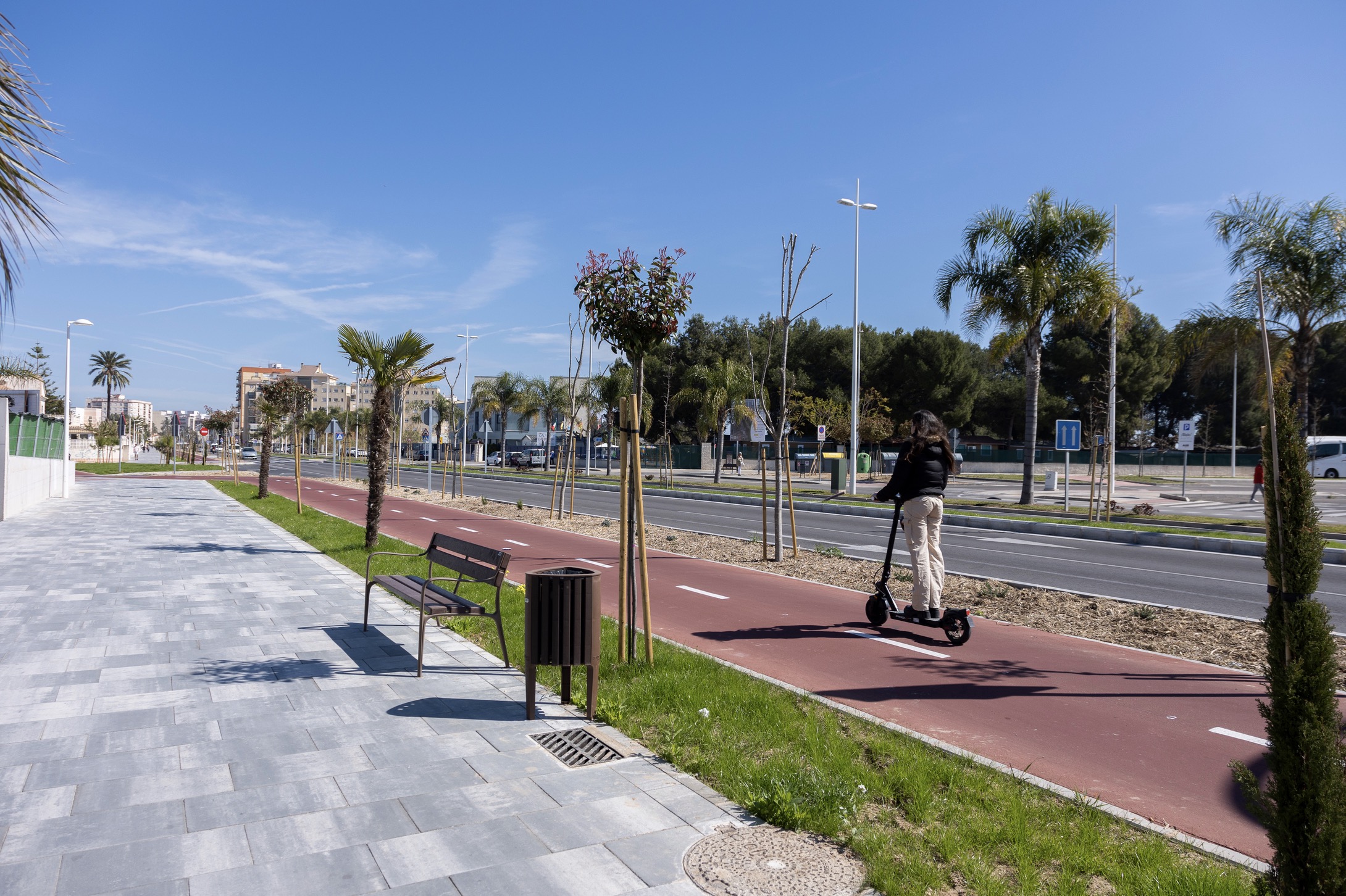 Gandia reforzará los controles de los patinetes para facilitar la convivencia con los peatones