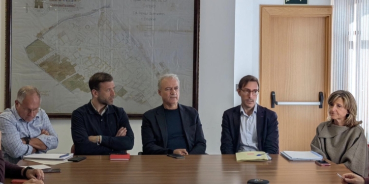 Continúan las reuniones de seguimiento del proceso de reconstrucción del IES Alameda y del Conservatorio Profesional de Música