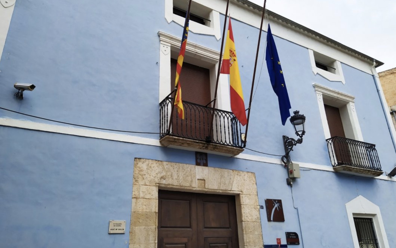 El Ayuntamiento trabaja para evitar el cierre de la Asociación Comarcal contra el Cáncer