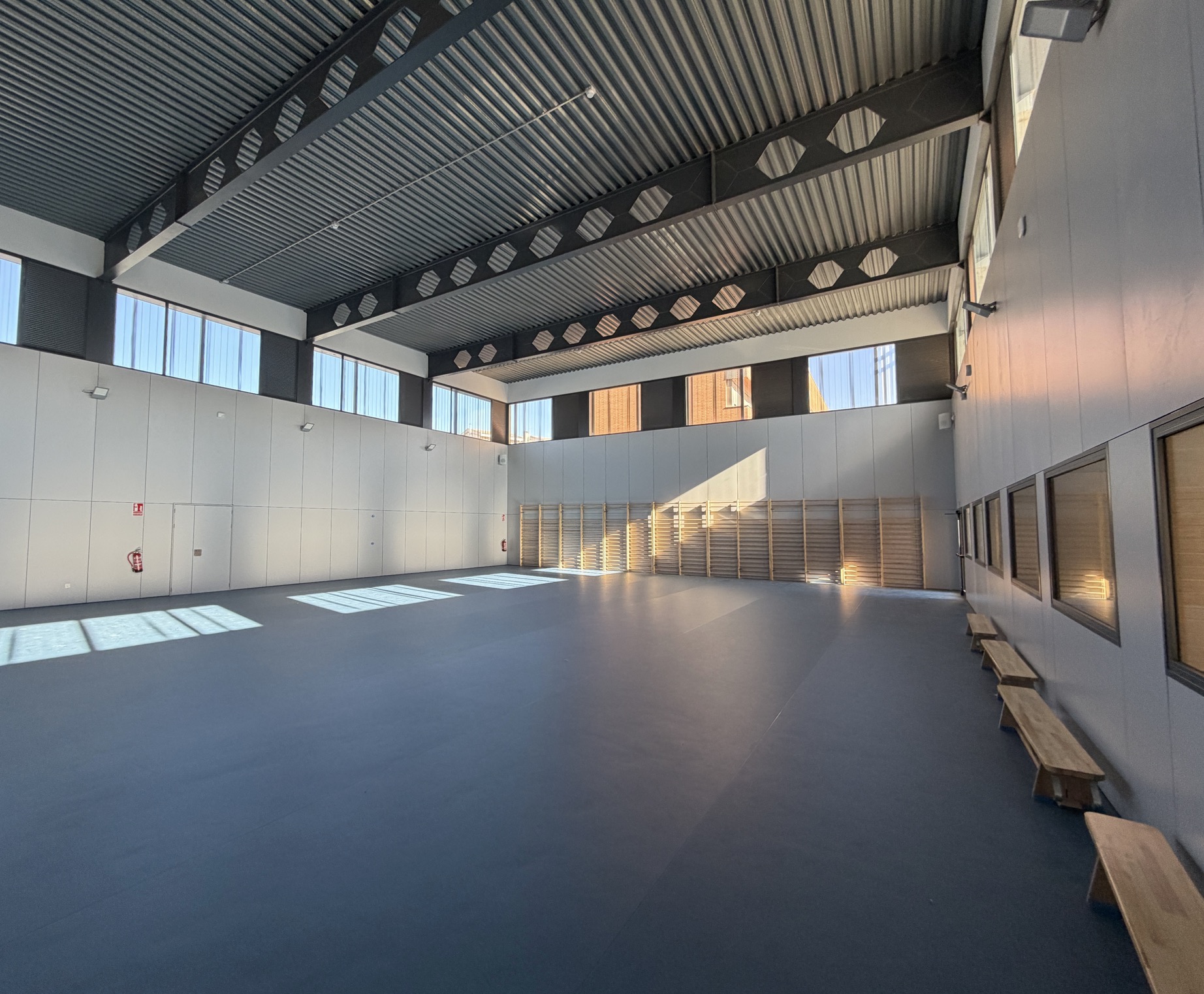 Educación formaliza la recepción del IES Azorín de Petrer