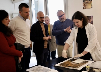 La Diputació de València reafirma su implicación con ‘Salvem les fotos’