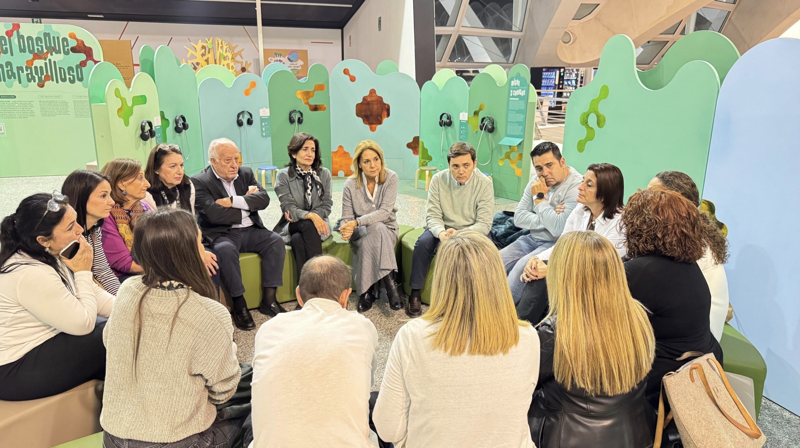 La Generalitat impulsa el acogimiento familiar priorizando el derecho de los menores acogidos a mantener sus vínculos emocionales