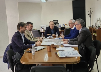 Orihuela ofrece más de medio millón de metros cuadrados de suelo para construir el CEIP Nº 20