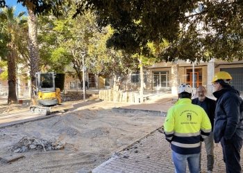 Arrancan las obras de remodelación de la plaza Joan Fuster