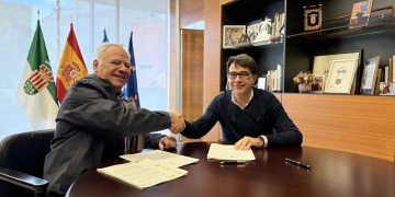 El Ayuntamiento renueva su compromiso con la industria del municipio y aumenta la dotación del acuerdo anual con AEPI